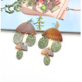 Benutzerdefinierte Acryl -Kronleuchter Quastenstil Ohrringschmuck für Frauen Mode Makrameohrringe